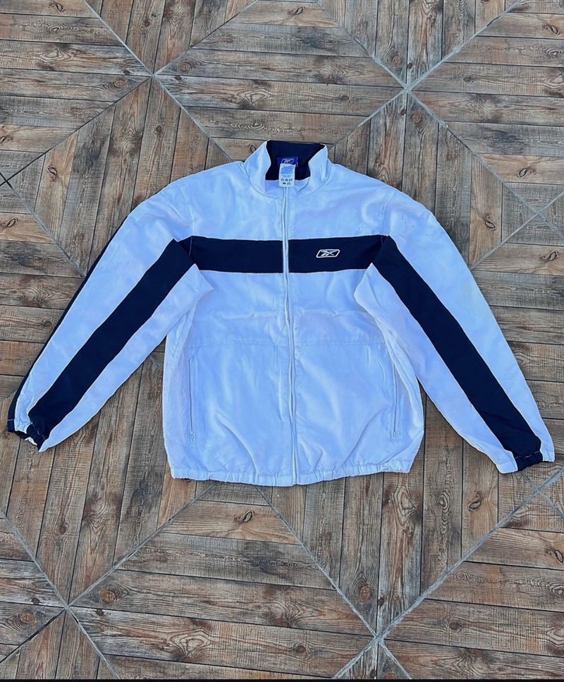 Imported WINDBREAKER REEBOK JACKET 🧥 Size : M