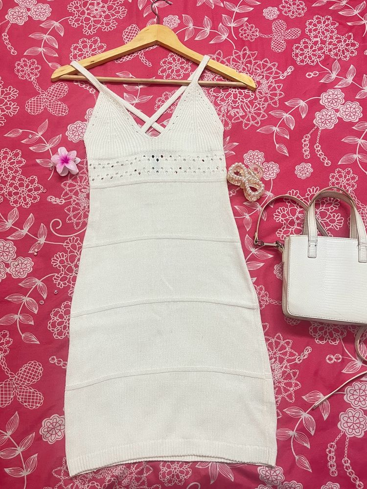 H&M White Crotchet Dress