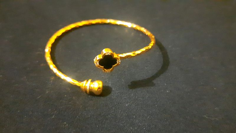 Clover Bracelet