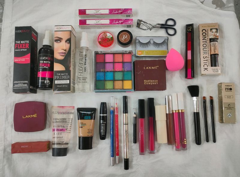 30 PRODUCTS FULL FACE MAKEUP KIT COMBO