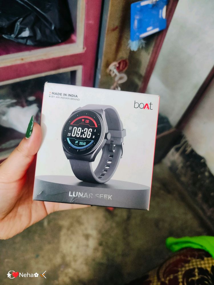 Boat Lunar Seek Smart Watch