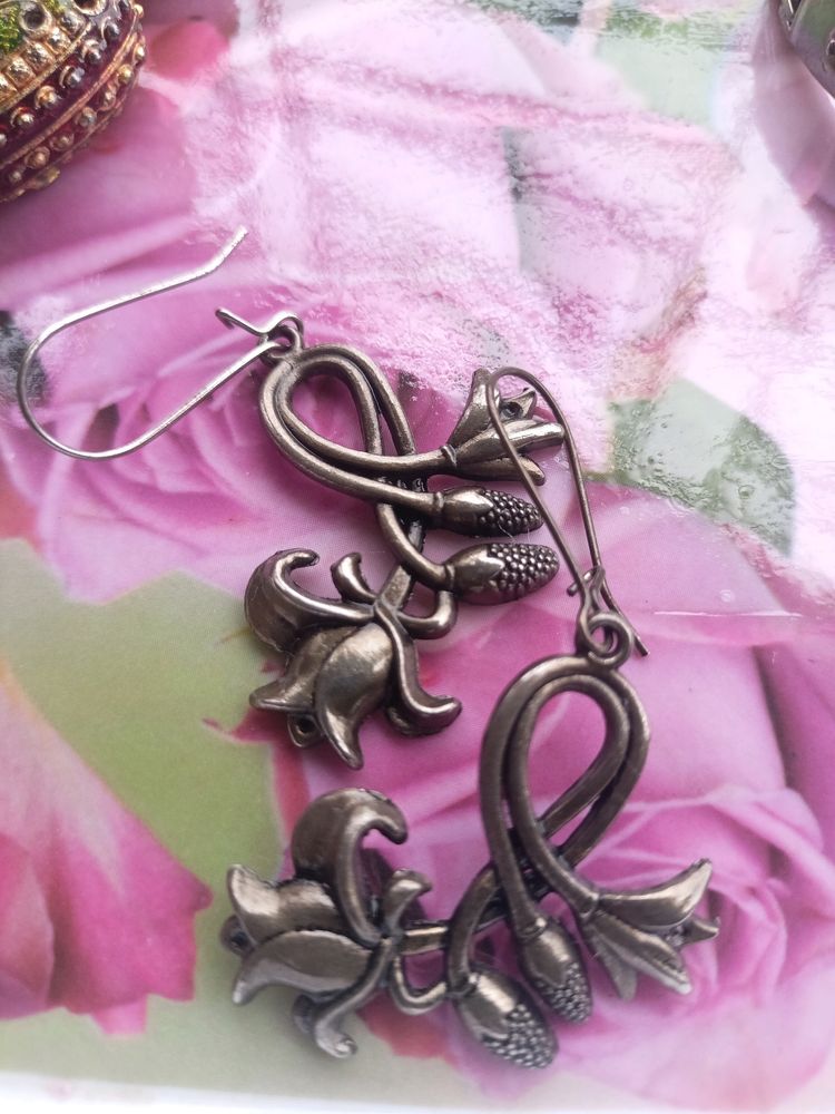 Antique Oxidised Jewellery Rose Motif