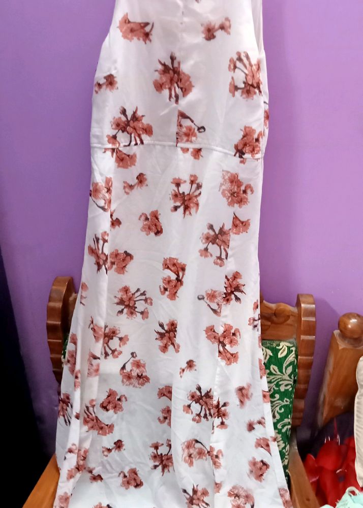 Sleevesless White Dress For Women