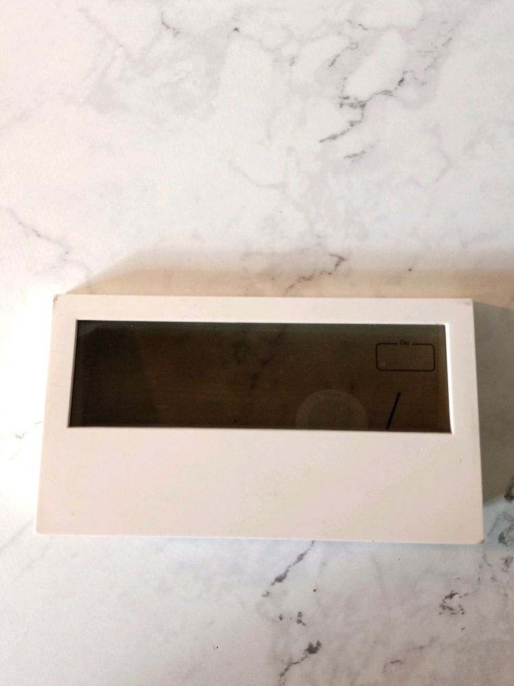 Used Table Clock | Display Not Working