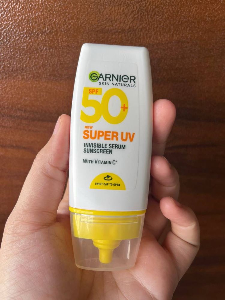 Garnier Super UV Invisible Serum Sunscreen SPF 50