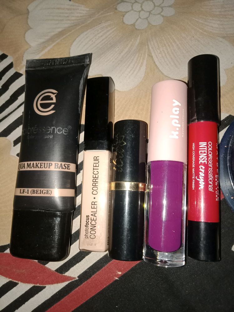 5 Pcs Combo Foundation+ Lipstick+Gloss+Concealer