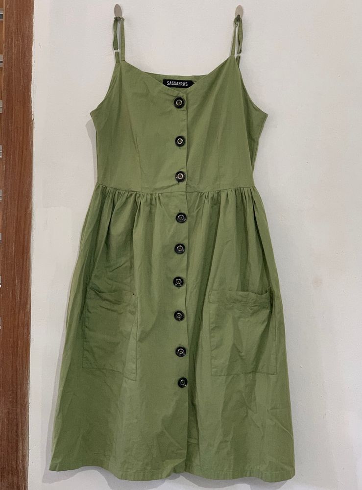 Green Sleeveless Dress