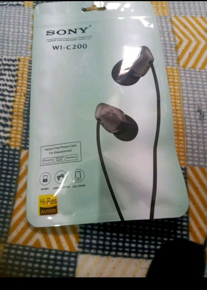 Sony Earphone {WI-C200}