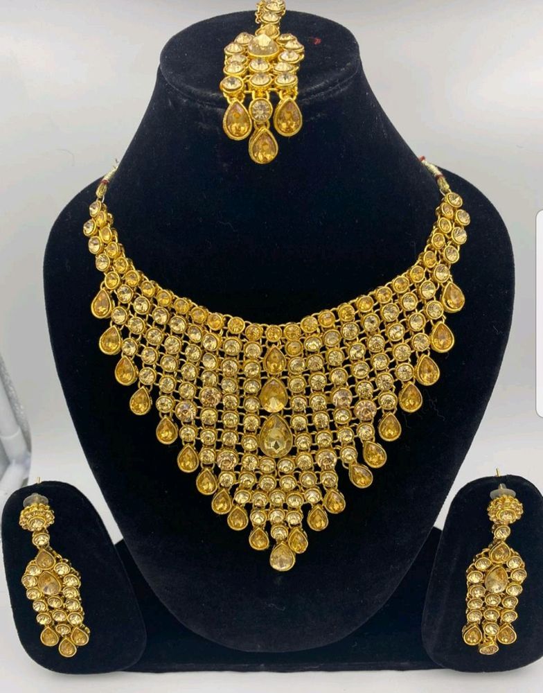 Gold Plated Beads Kundan Studded Jewellery Set Tra