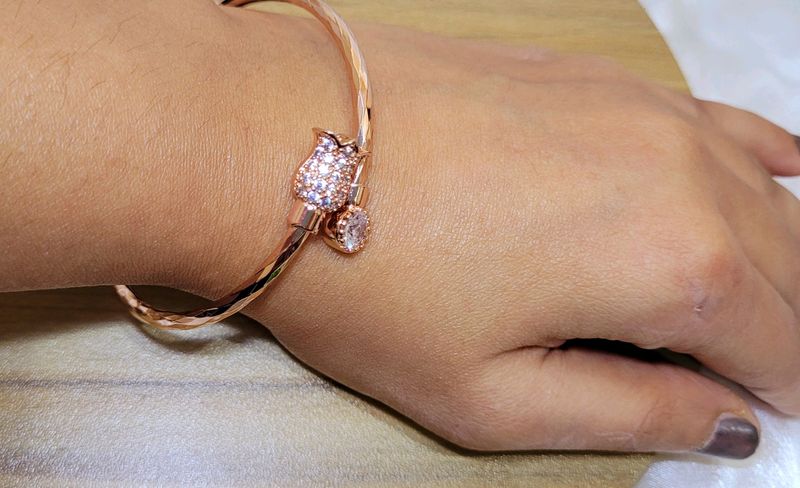 Lotus Shape Bracelet- Rose Gold