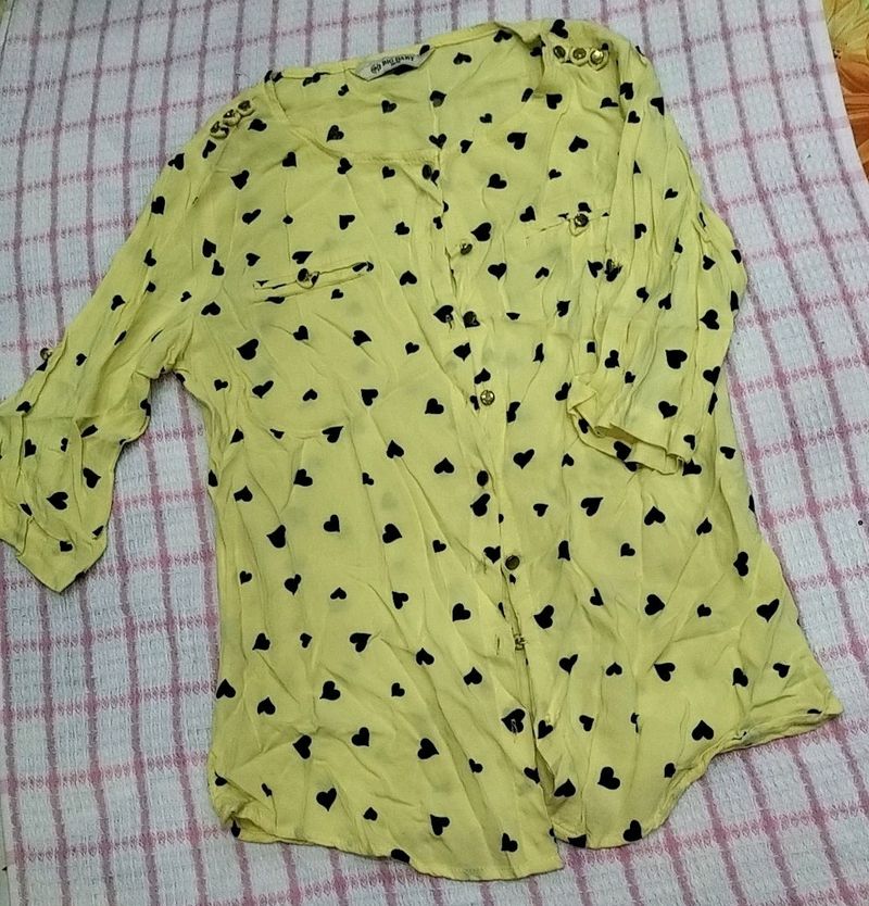 Yellow Round Neck Shirt With Black Heart Print