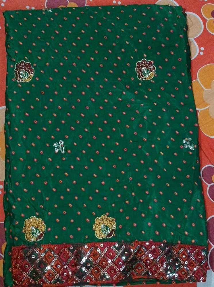 Traditional single dot Bandhej Silk Saree