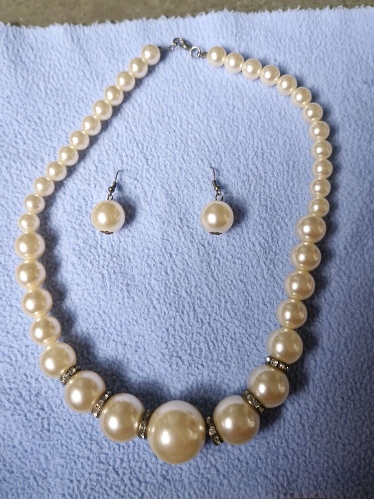 Pearl Necklace