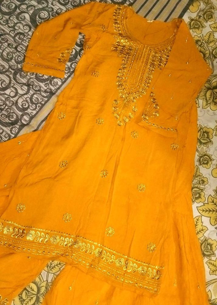 Pakistani Yellow Sharara Set✨️💛