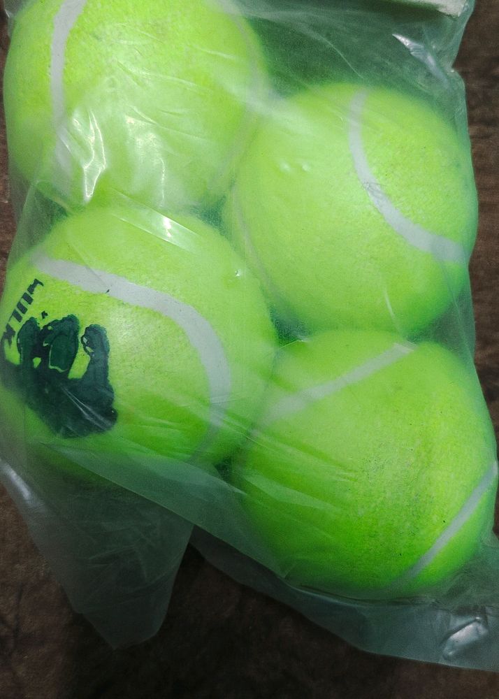 Cricket/Tennis Ball Set Of 4