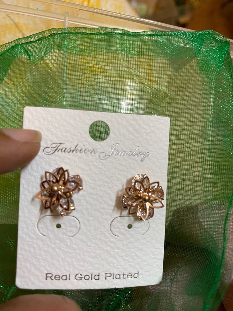 Unused Earring Stud Rose Gold