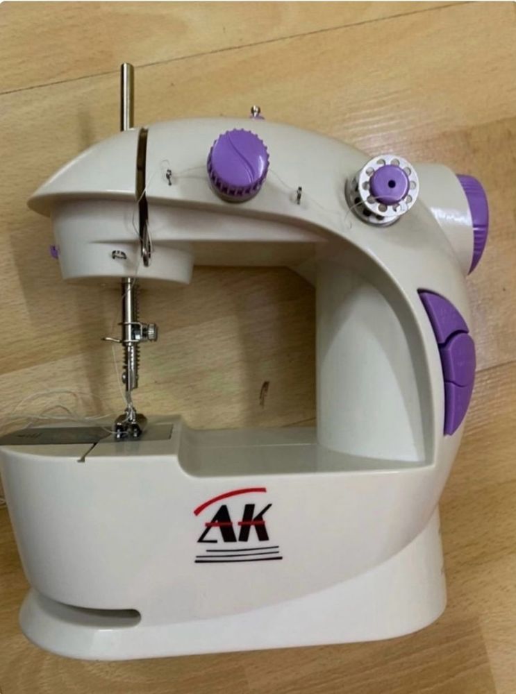 Mini Sewing machine