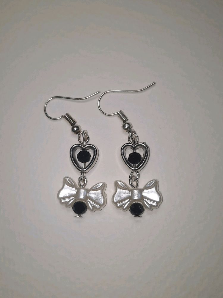 Heart Bow Earrings (Black)