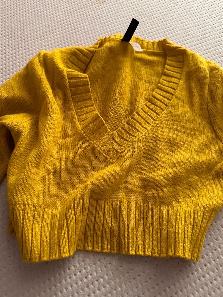 H&M Knit Crop Sweater