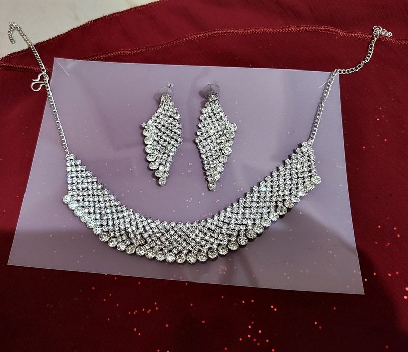 Silver Studded Necklace Set With Earrings