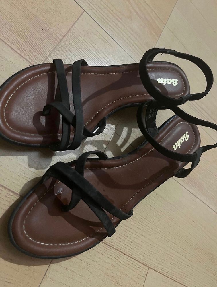 Bata sandals😍