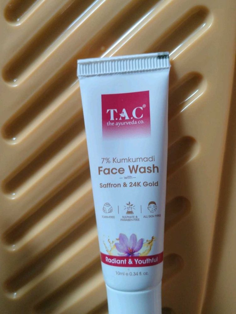 TAC 7% Kumkumadi Face Wash With Saffron  24k Gold.