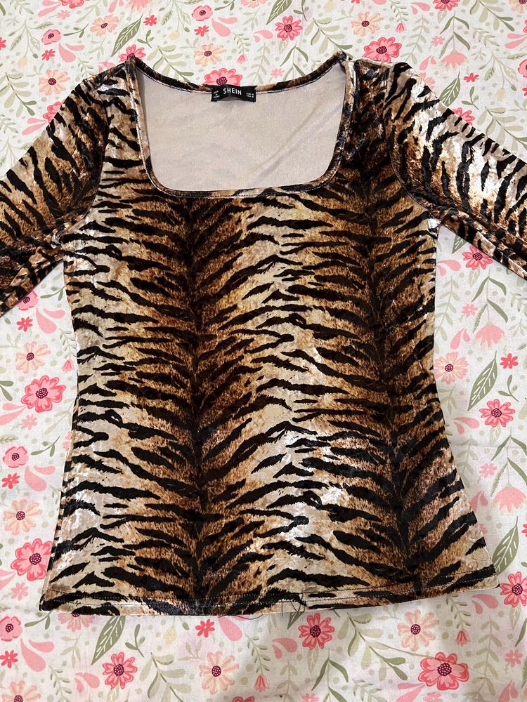 Velvet animal printed trendy fitted top