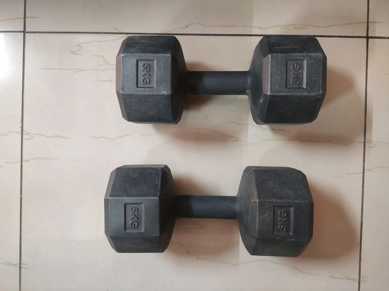 Dumbells 5kgs -2nos