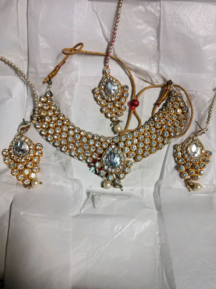 Jewellery Set (Necklace,Earrings And Maang Tika)