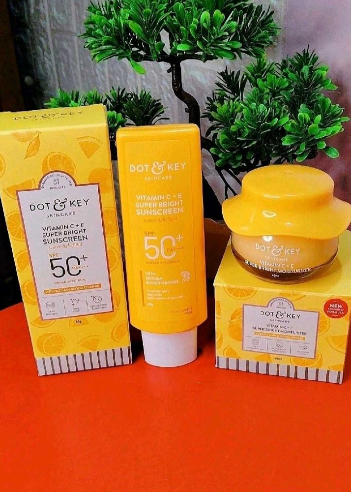 Combo Of Dot & Key Sunscreen And Moisturizer ✨