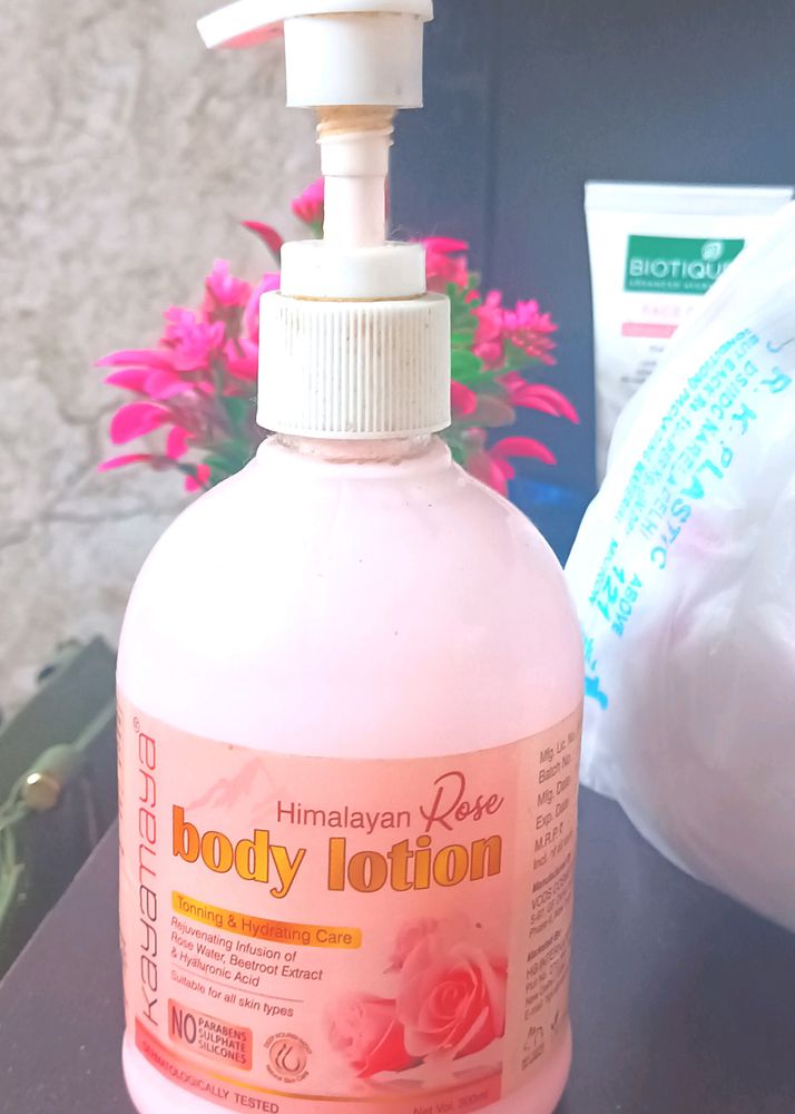 I'm Selling Rose Body Lotion