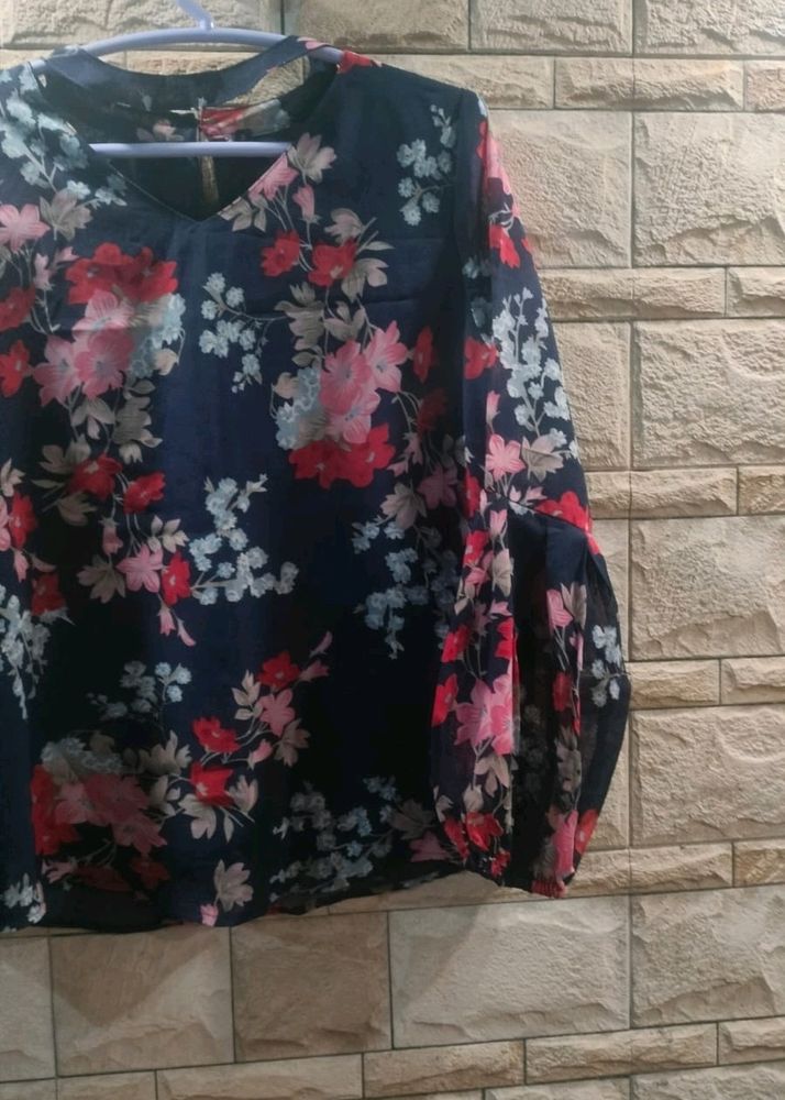 Full Sleeve Floral Print Top