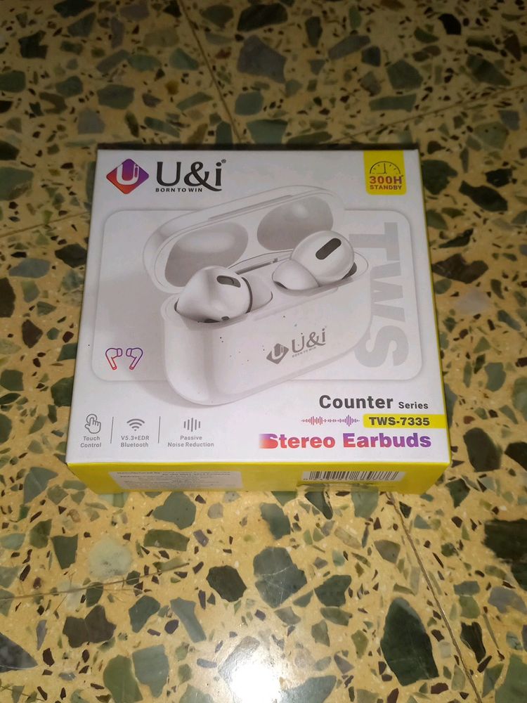 U&i Counter Series Stereo Earbuds