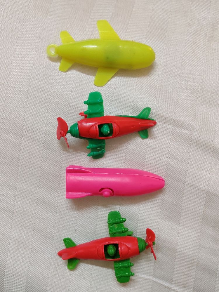 ❗Combo Of 4 Toy Plane ❗