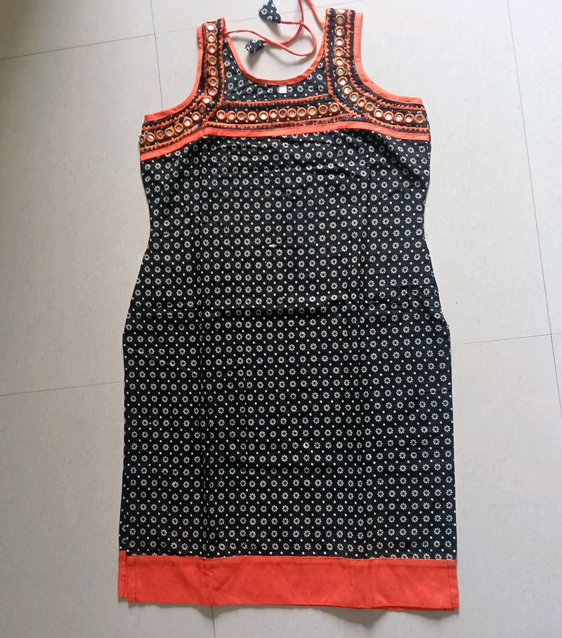 Black Kurti