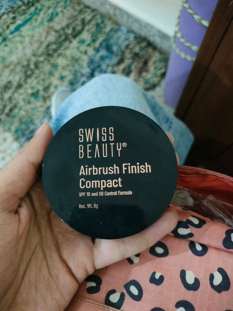 Swiss Beauty compact Powder