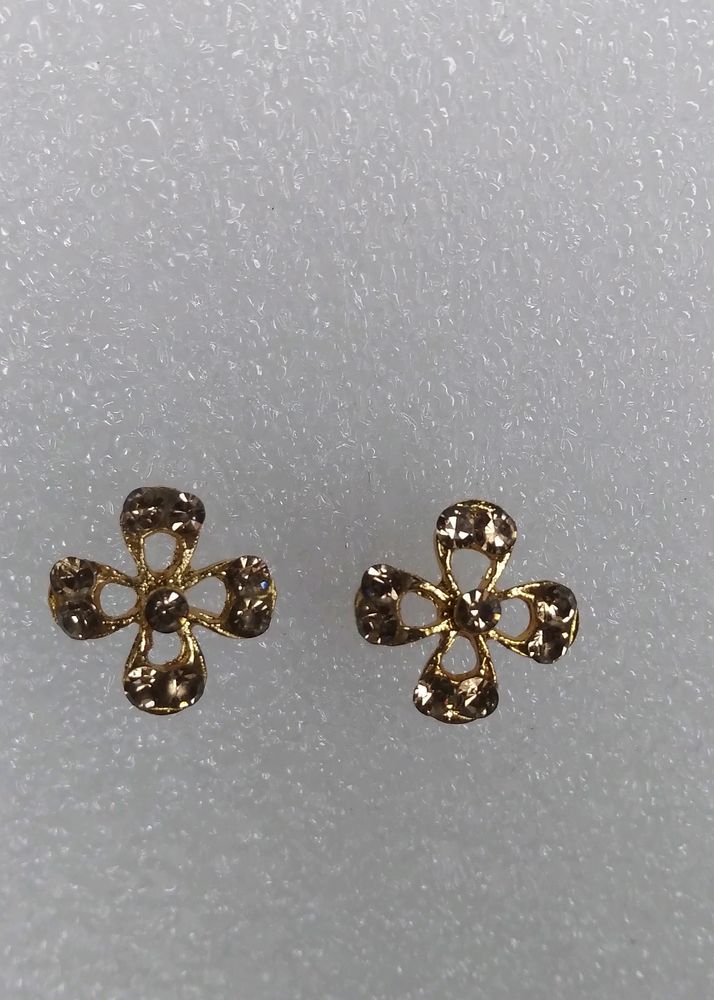 Brown  Flower Stone Stud