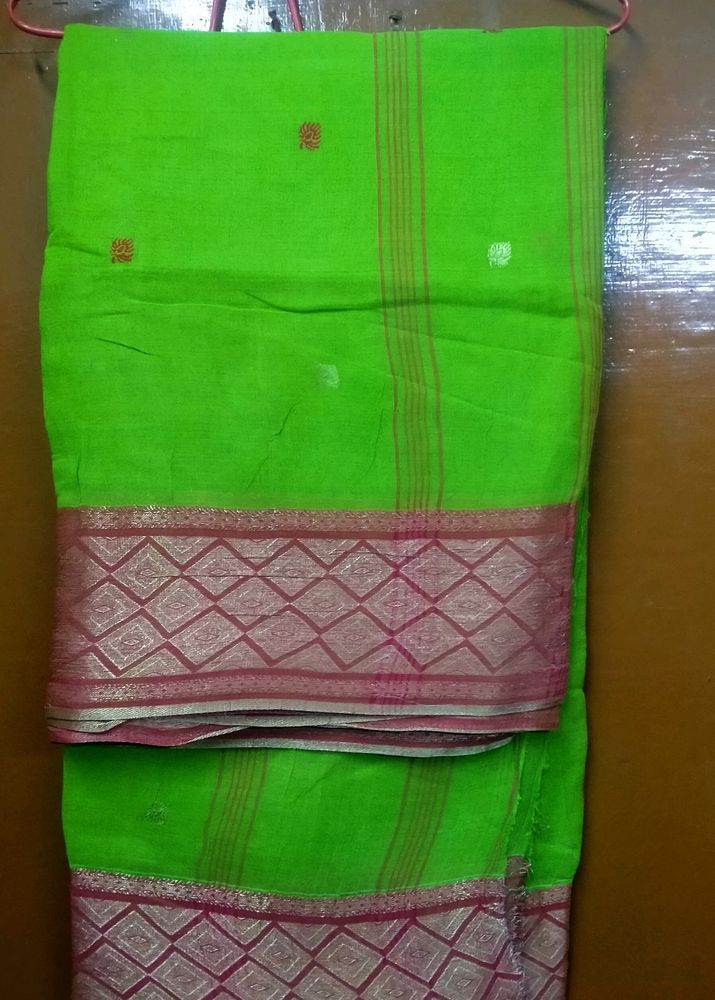 Green Saree With Zari