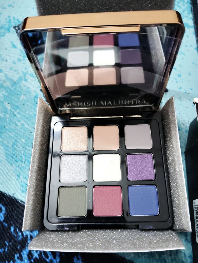 Manish Malhotra 9 In 1 Eyeshadow Pallete