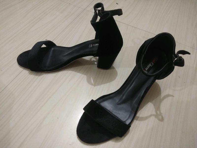 Heels Black Velvet