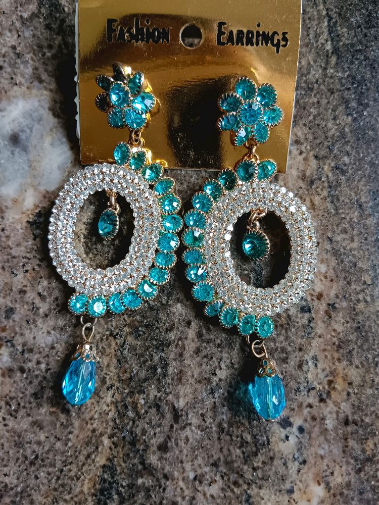 Set Of 2 Earrings