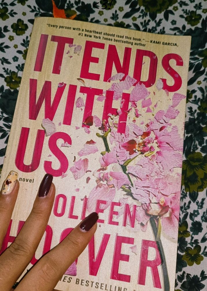 IT ENDS WITH US BY COLLEEN HOOVER