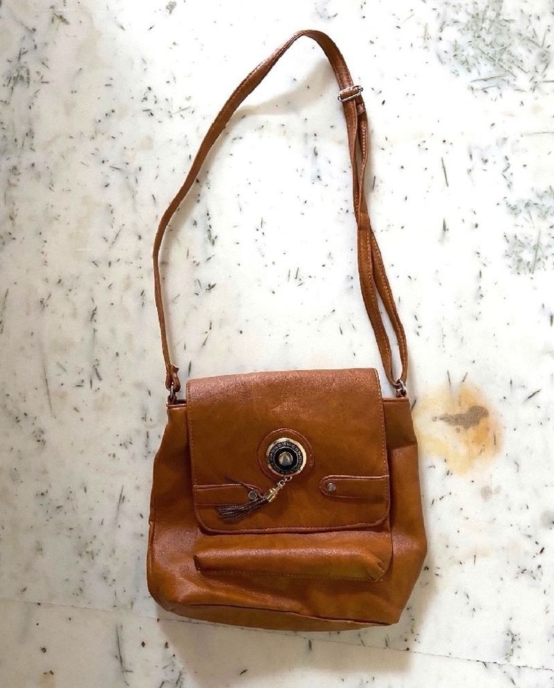 TAN SLING BAG