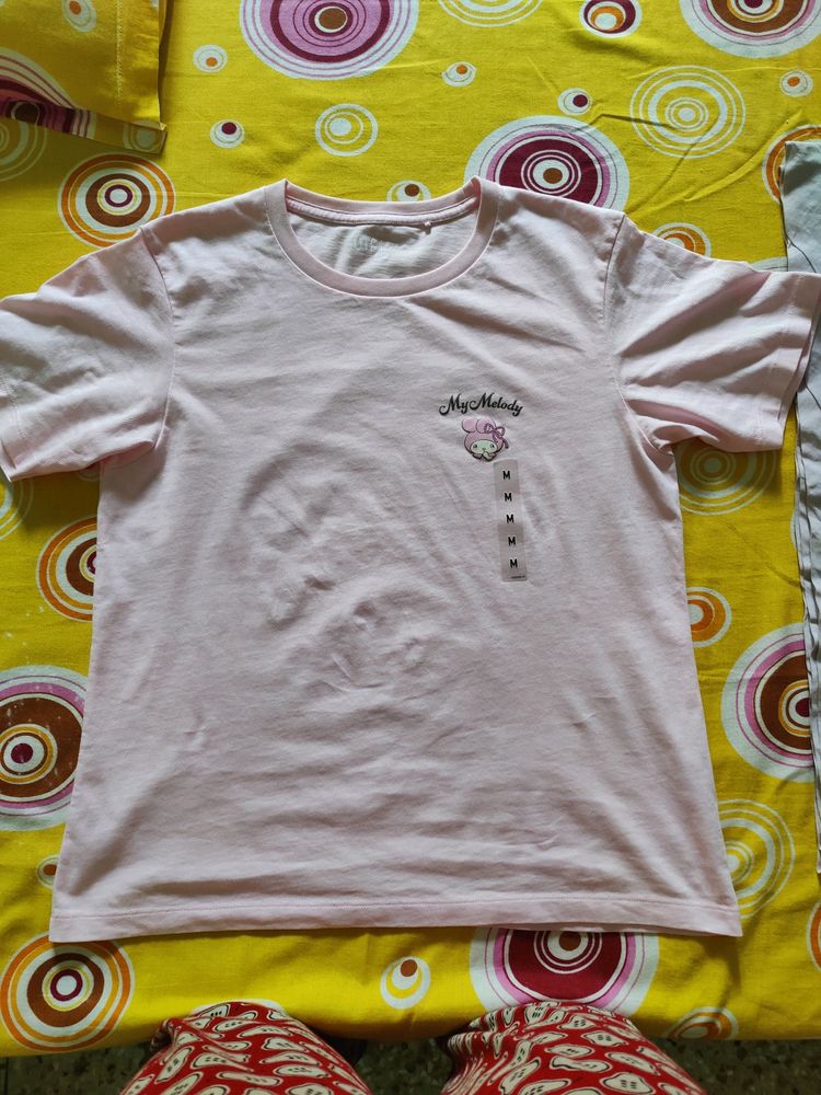 New Ladies Tshirt, Uniqlo Brand, Msize