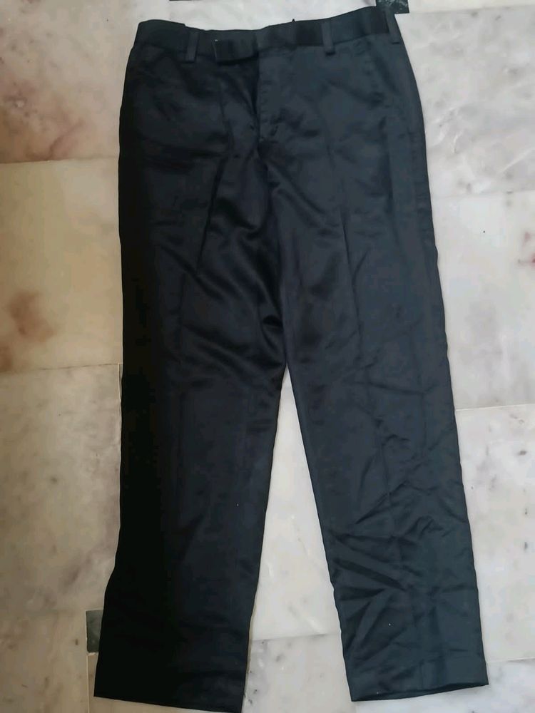 Black Trousers For Everyday Use