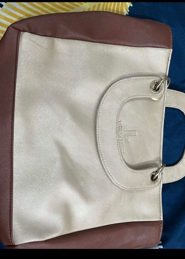 Levis London Bag With Minor Defects