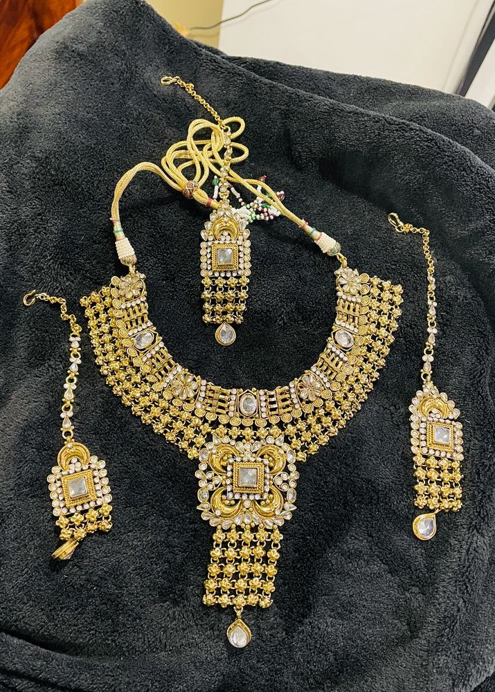 Heavy Necklace Set