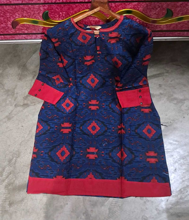 Friendly women kurti.beautiful look