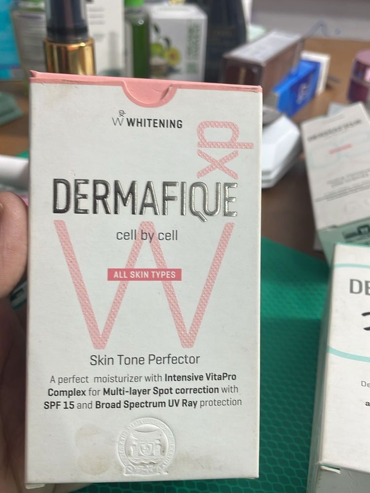 Dermafique Skin Tone Perfector With SPF 15