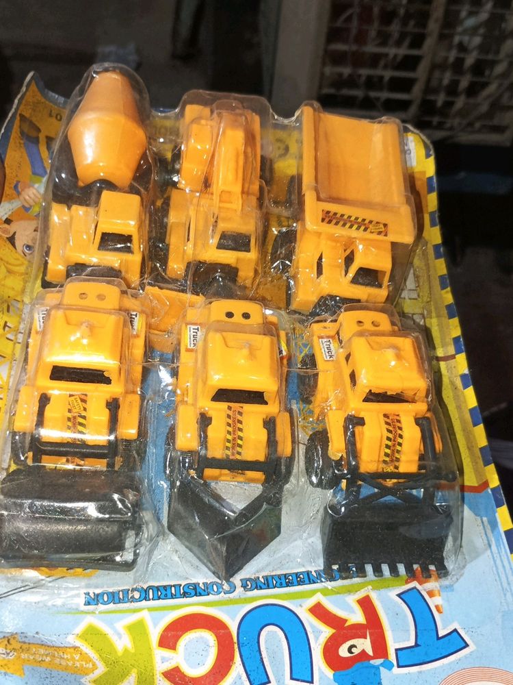 6Toy Trucks